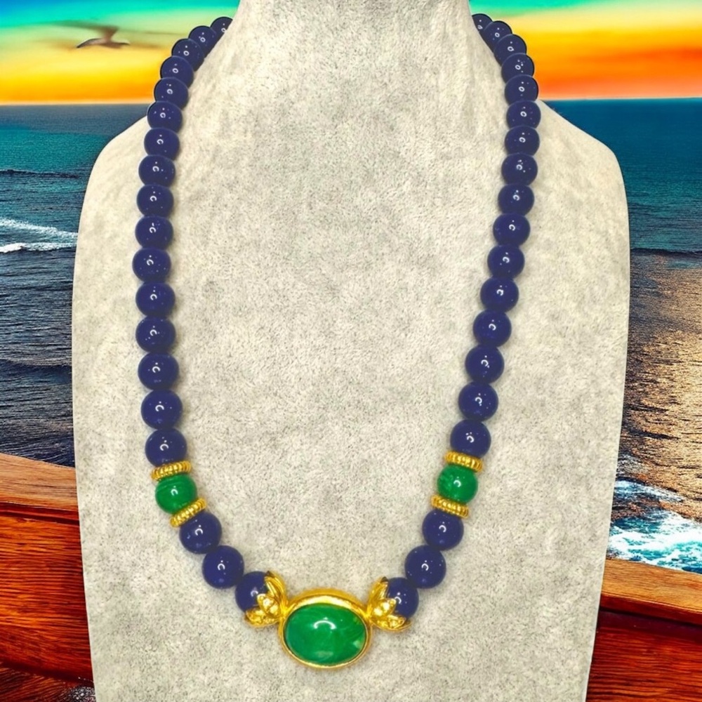Vintage Avon 1988 Royal Blue, Green & Gold Necklace 18”